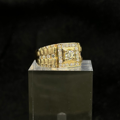 Square Ring 10K With Natural Diamonds